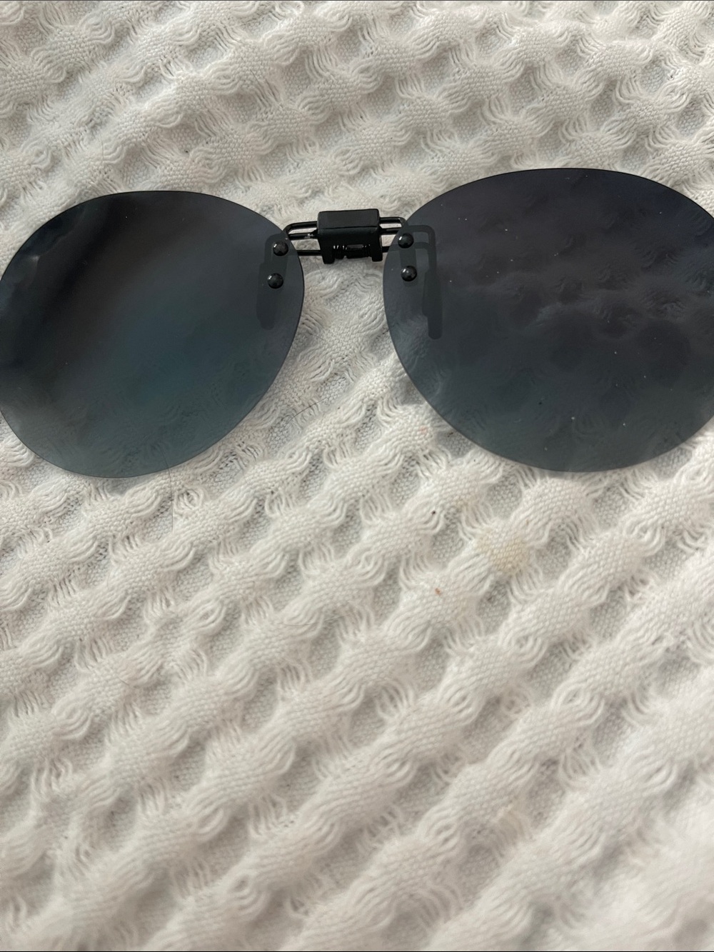 Round Black Clip-On Sunglasses Lenses